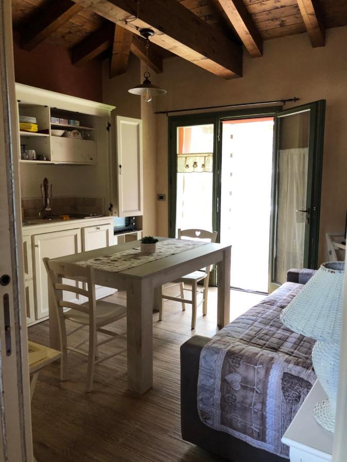 كاستليوني دي بيبولي B&B La Piazzetta المظهر الخارجي الصورة