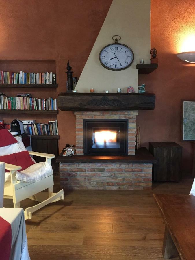 كاستليوني دي بيبولي B&B La Piazzetta المظهر الخارجي الصورة